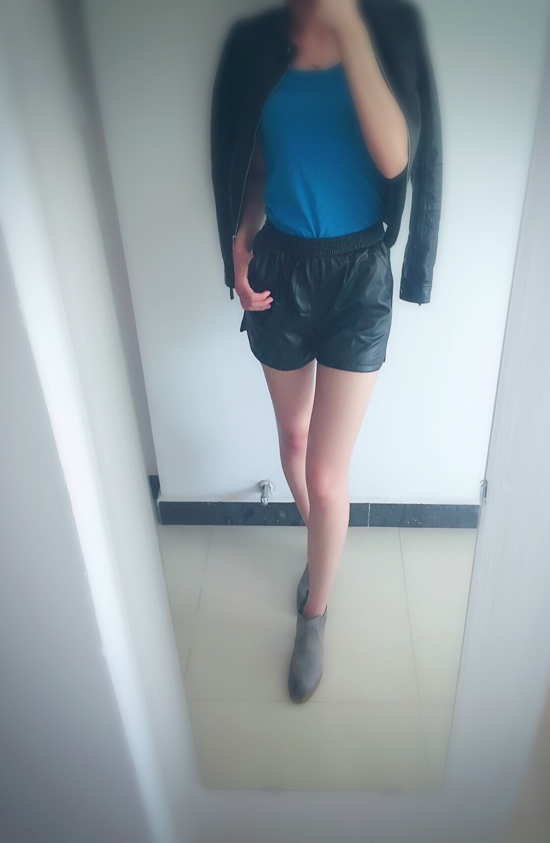 一直以来购物都喜欢拍美美的秀。