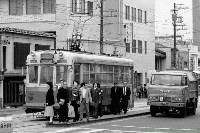 孟晚舟游张家界喝“拦门酒”,网友:祖国的山水最美,也最安全